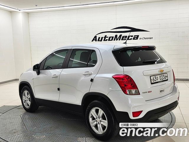 Chevrolet Korea Trax 2017 — photo 4