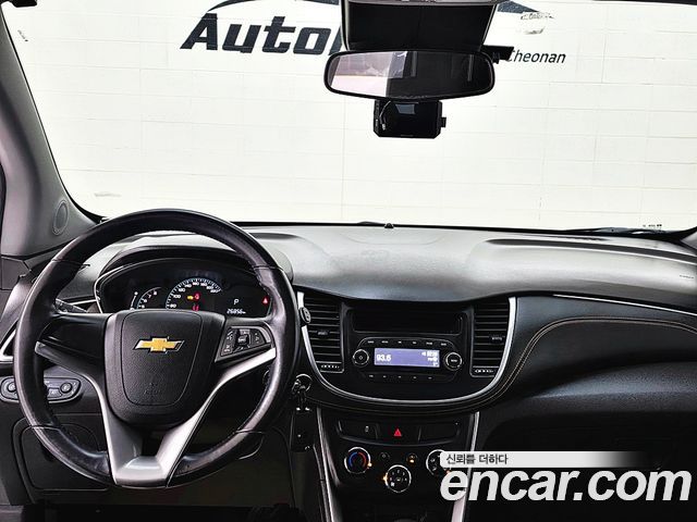 Chevrolet Korea Trax 2017 — photo 12