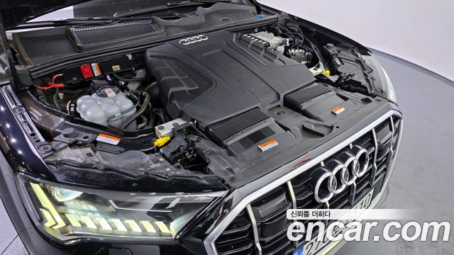 Audi Q7 2021 — photo 6