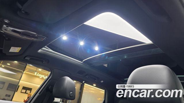 Audi Q7 2021 — photo 18