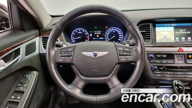Hyundai Genesis 2016 — photo 13