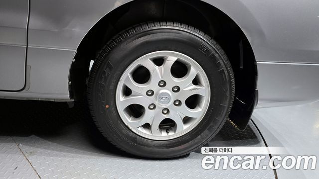 Hyundai Starex 2013 — photo 5