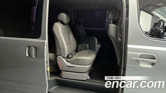 Hyundai Starex 2013 — photo 12