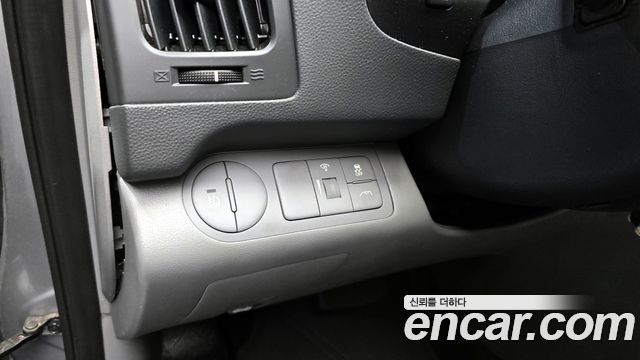 Hyundai Starex 2013 — photo 15
