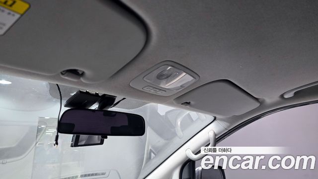Hyundai Starex 2013 — photo 20