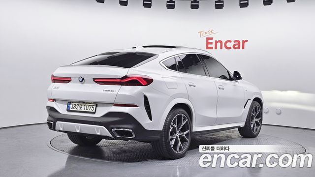 BMW X6 2021 — photo 2