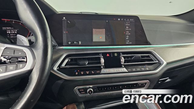 BMW X6 2021 — photo 17