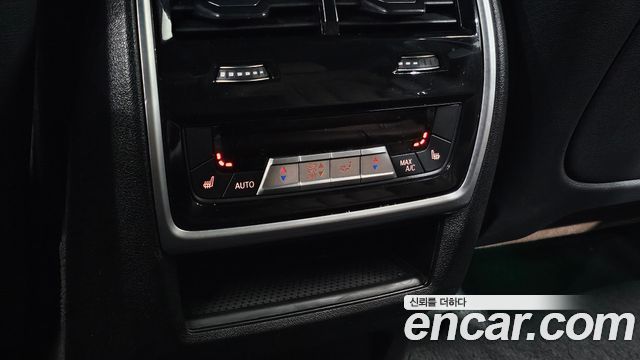 BMW X6 2021 — photo 19