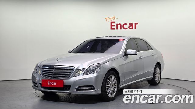 Mercedes-Benz E-Class 2011 — photo 1
