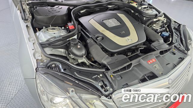 Mercedes-Benz E-Class 2011 — photo 6