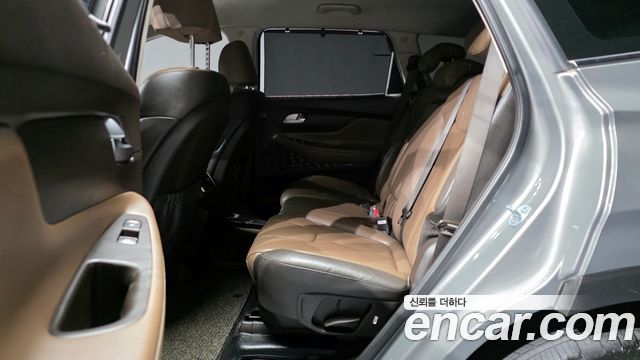 Hyundai Santafe 2019 — photo 12