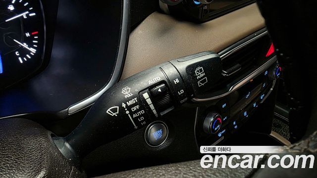 Hyundai Santafe 2019 — photo 19
