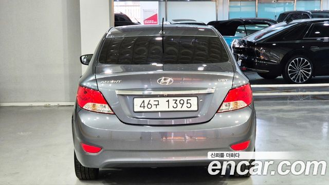 Hyundai Accent 2013 — photo 5