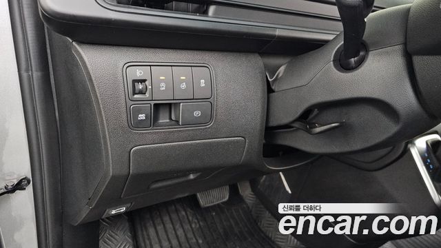 Hyundai Staria 2022 — photo 17