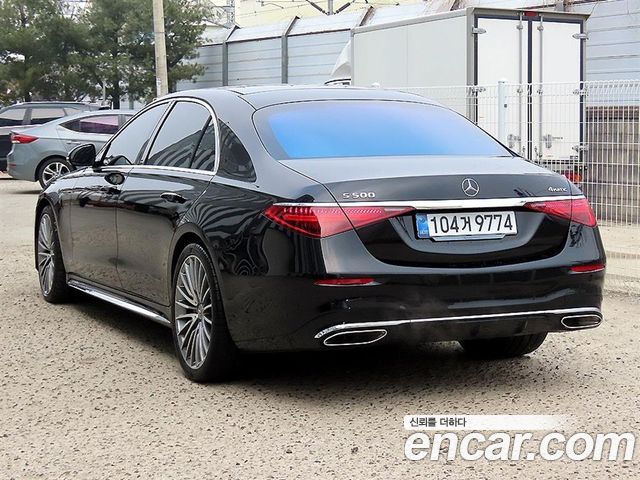 Mercedes-Benz S-Class 2025 — photo 3