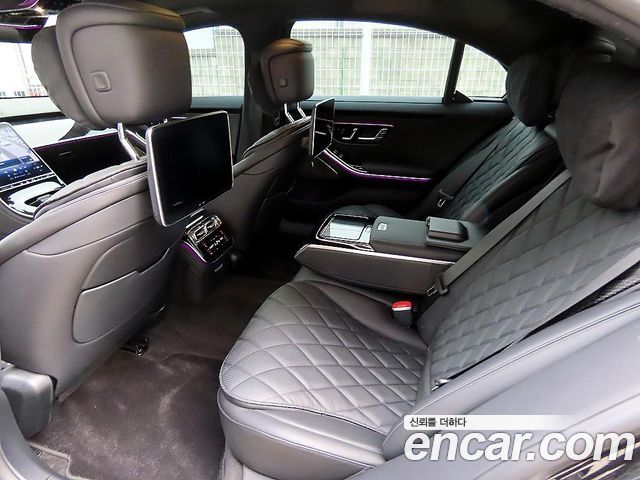 Mercedes-Benz S-Class 2025 — photo 6