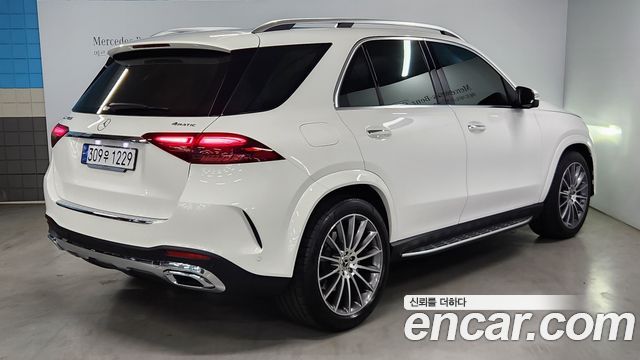 Mercedes-Benz GLE-Class 2024 — photo 2