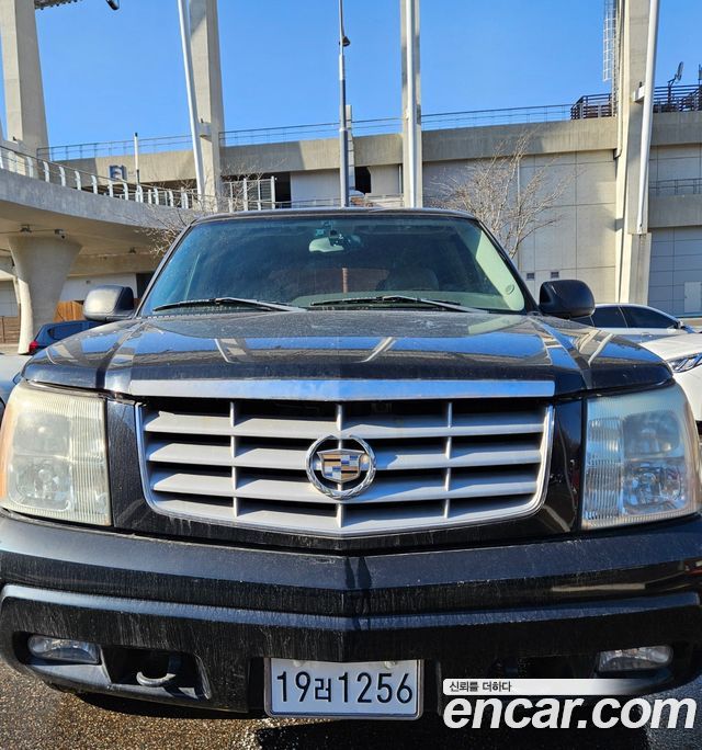 Cadillac Escalade 2004 — photo 3
