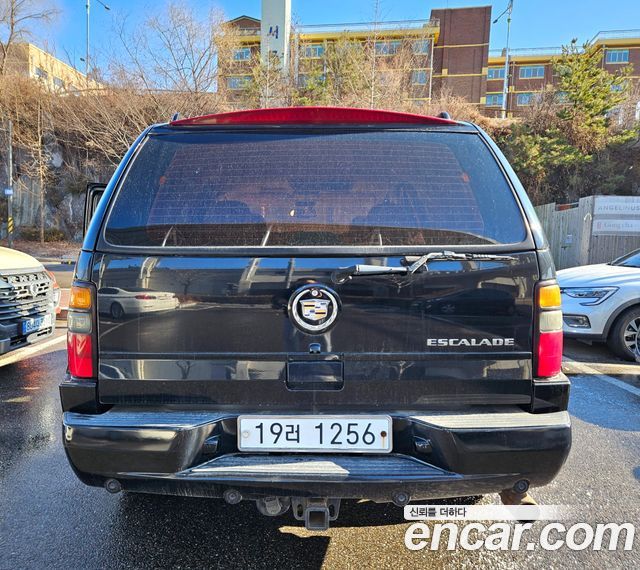 Cadillac Escalade 2004 — photo 4
