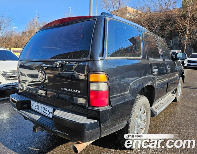 Cadillac Escalade 2004 — photo 5