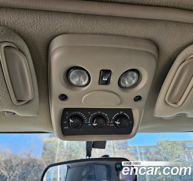 Cadillac Escalade 2004 — photo 11
