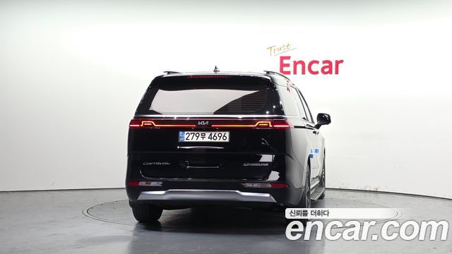 Kia Canival 2021 — photo 4