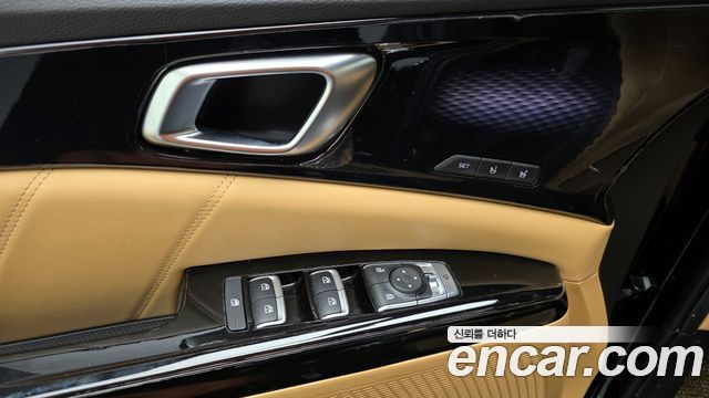 Kia Canival 2021 — photo 14