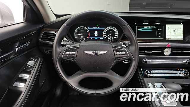 Genesis G90 2019 — photo 13