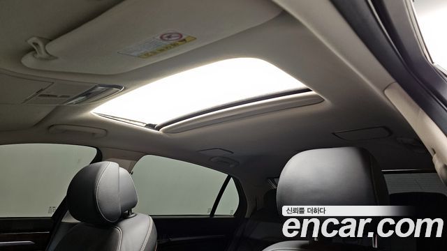 Genesis G90 2019 — photo 19