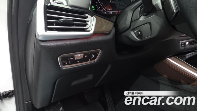BMW X5 2022 — photo 14
