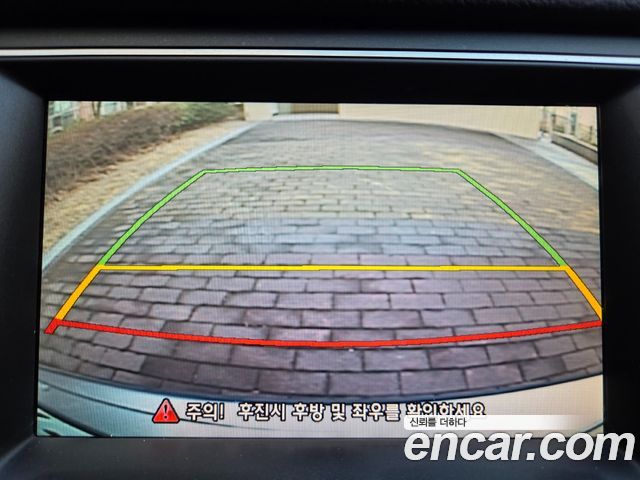 Hyundai Genesis 2012 — photo 16