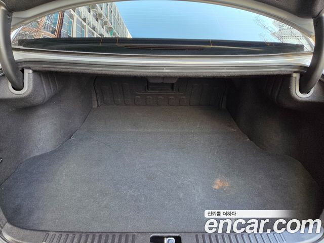 Hyundai Genesis 2012 — photo 18