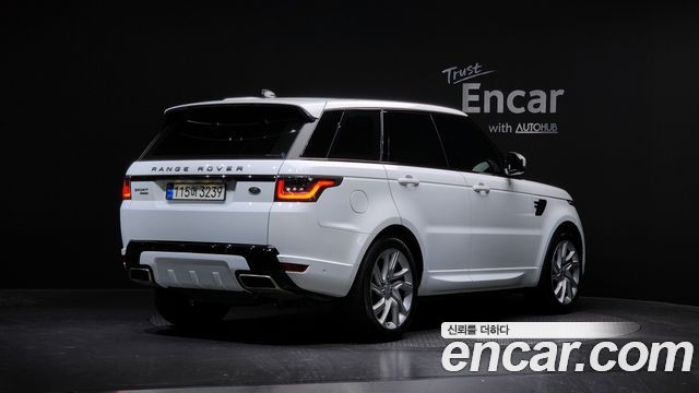 Land Rover Range Rover Sport 2018 — photo 2