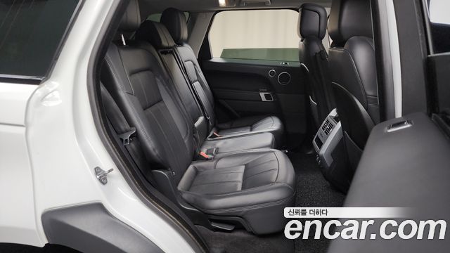 Land Rover Range Rover Sport 2018 — photo 12