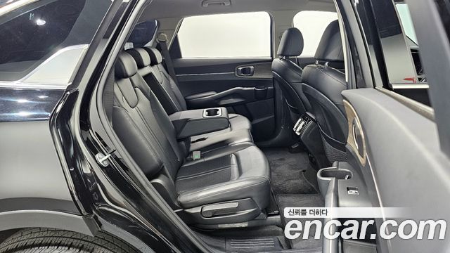Kia Sorento 2023 — photo 11
