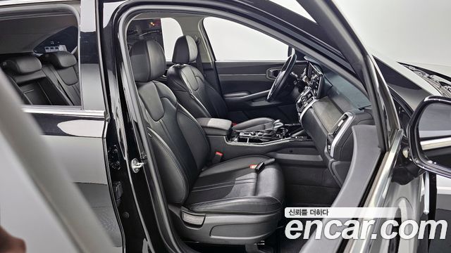 Kia Sorento 2023 — photo 12