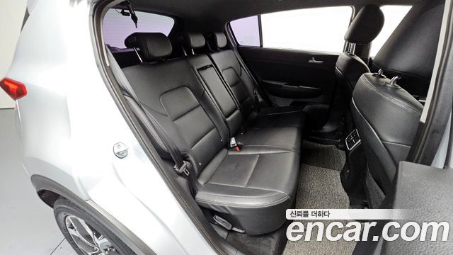 Kia Sportage 2019 — photo 12