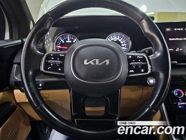 Kia Canival 2022 — photo 7