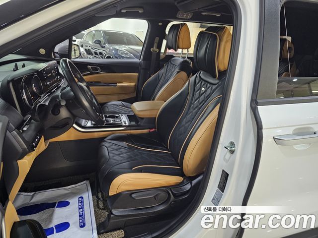 Kia Canival 2022 — photo 11