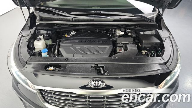 Kia Canival 2020 — photo 6