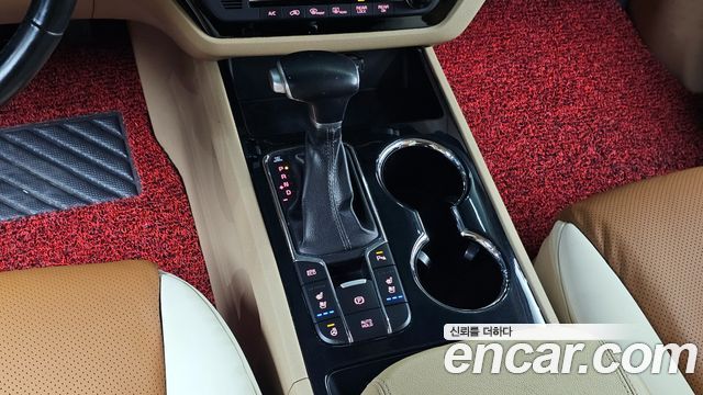Kia Canival 2020 — photo 9