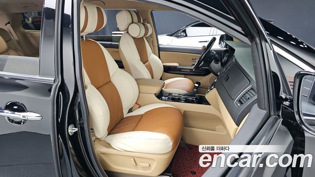 Kia Canival 2020 — photo 10