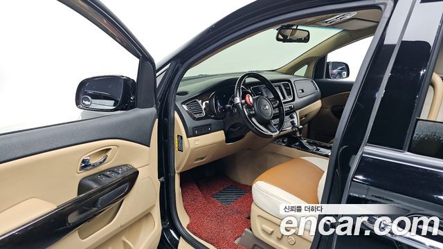 Kia Canival 2020 — photo 11