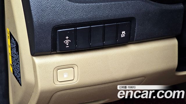 Kia Canival 2020 — photo 17