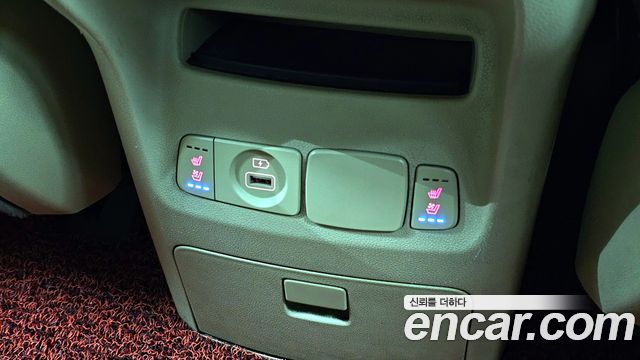 Kia Canival 2020 — photo 20