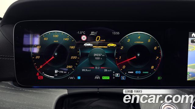 Mercedes-Benz CLS-Class 2023 — photo 8