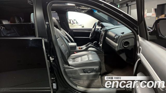 Porsche Cayenne 2006 — photo 10