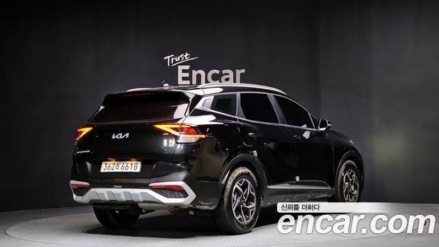 Kia Sportage 2023 — photo 2