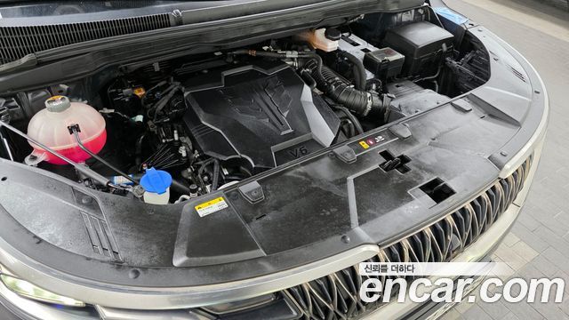 Kia Canival 2023 — photo 6