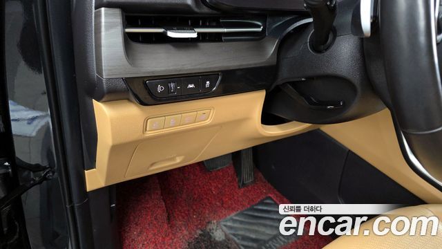 Kia Canival 2023 — photo 18